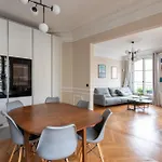 Bright And Spacious 3bdr Near Eiffel Tower * Paris