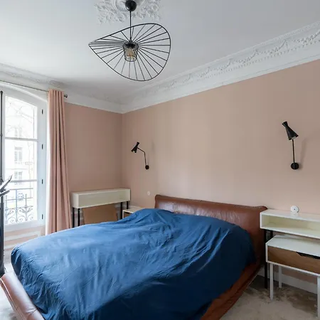 Bright And Spacious 3bdr Near Eiffel Tower Paris