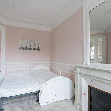 Apartman Bright And Spacious 3bdr Near Eiffel Tower Párizs