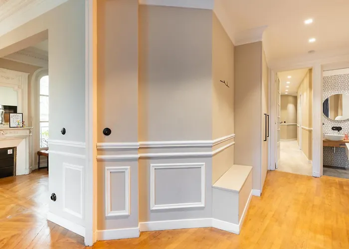 Appartement Bright And Spacious 3bdr Near Eiffel Tower Parijs