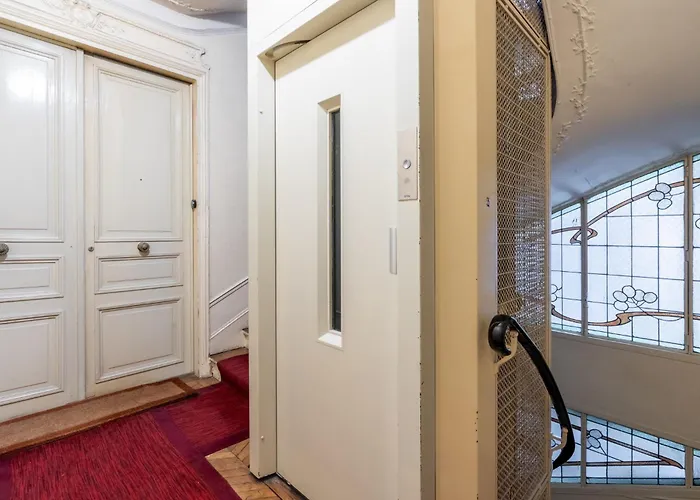 Bright And Spacious 3bdr Near Eiffel Tower *
