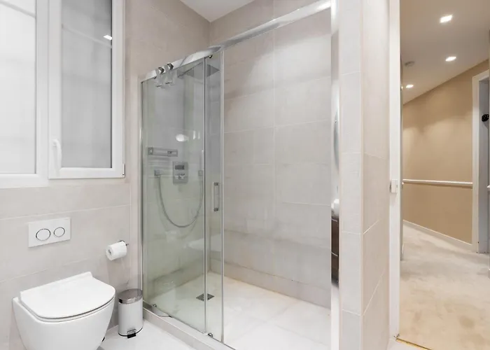 Bright And Spacious 3bdr Near Eiffel Tower 公寓 巴黎